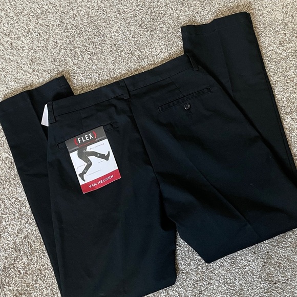 Van Heusen | Men’s Flex Straight Fit Men’s Pants - Picture 3 of 6